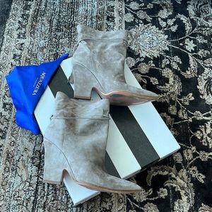 Aquazzura Women’s Sartorial Suede Greige/grey Bootie 95, size 38.5